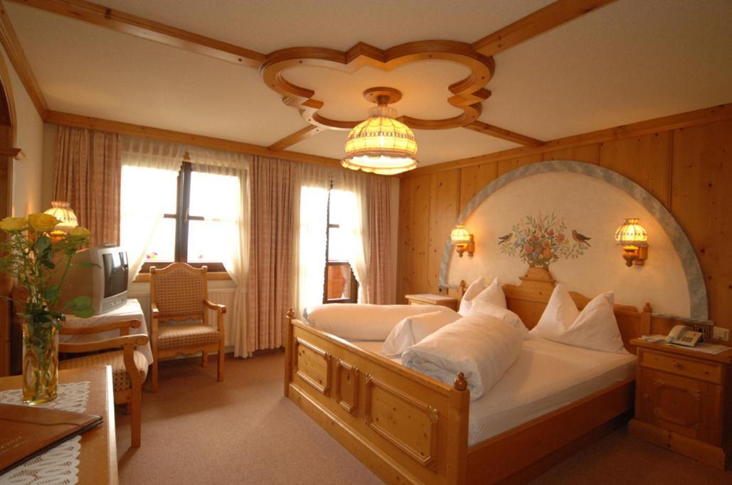 Hotel Neuwirt Ramsau am Dachstein Kamer foto